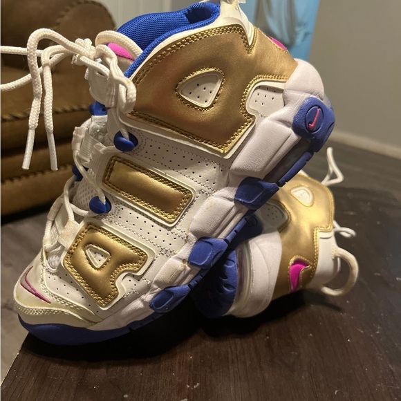 Nike - Picture 4 of 6